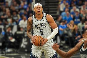 本月至今班凯罗场均30.2分7.7板4.3助 30+场次仅次于SGA&东契奇